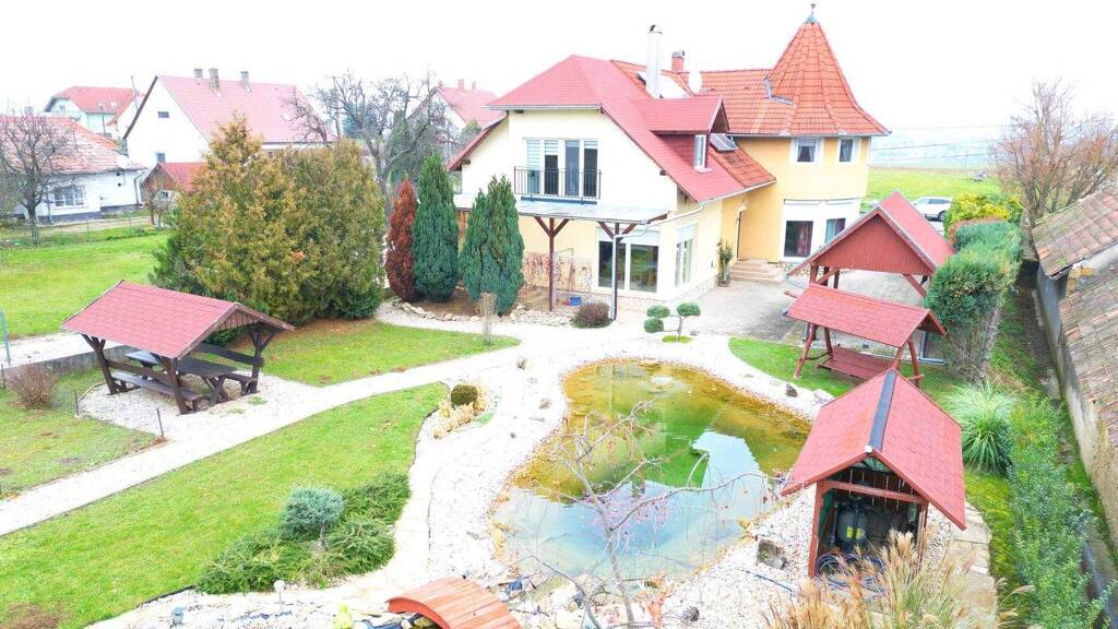 Haus zum Kauf provisionsfrei 347.500 € 6 Zimmer 320 m² 3.104 m² Grundstück Felsopáhok 8395