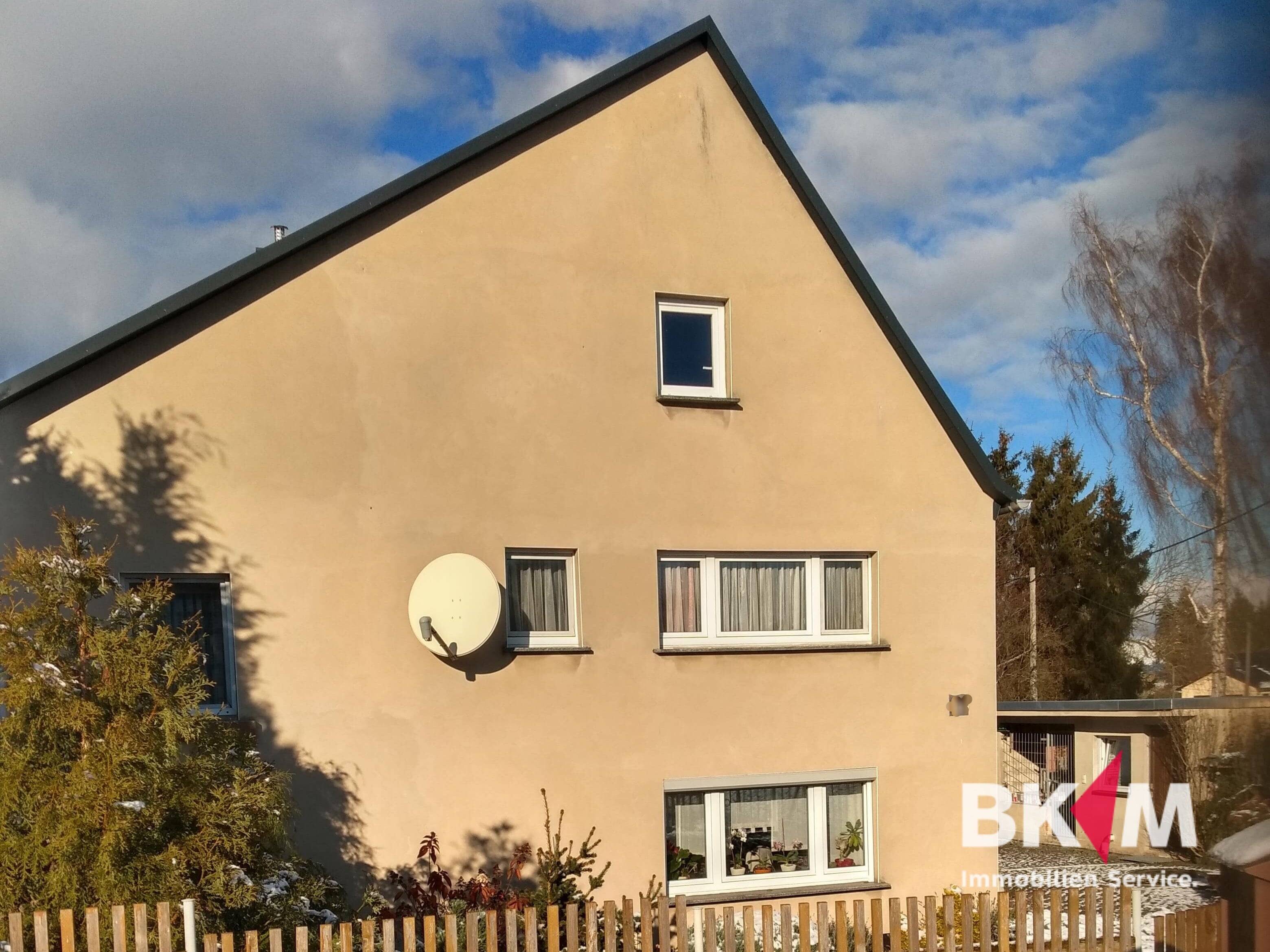 Einfamilienhaus zum Kauf 255.000 € 7 Zimmer 160 m²<br/>Wohnfläche 3.948 m²<br/>Grundstück 01.08.2025<br/>Verfügbarkeit Bretnig Großröhrsdorf 01900