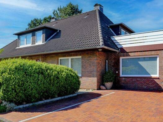 Einfamilienhaus zum Kauf 700.000 € 7 Zimmer 201,7 m² 1.266 m² Grundstück Sankt Peter-Ording 25826