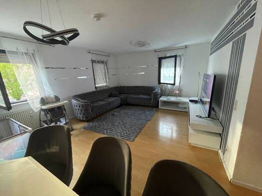 Wohnung zur Miete 1.000 € 4 Zimmer 100 m² Geschoss 1/1 frei ab 01.10.2026 Rottenburg Rottenburg am Neckar 72108