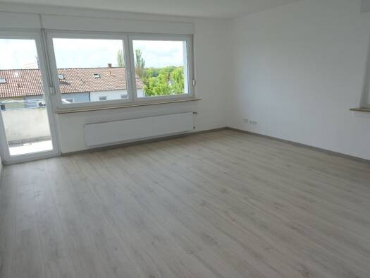 Wohnung zur Miete 1.250 € 4 Zimmer 124 m² Geschoss 1/2 frei ab 01.12.2026 Heilbronn Heilbronn 74074