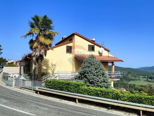 Reihenmittelhaus zum Kauf 285.000 € 7 Zimmer 130 m² Pazin 52000