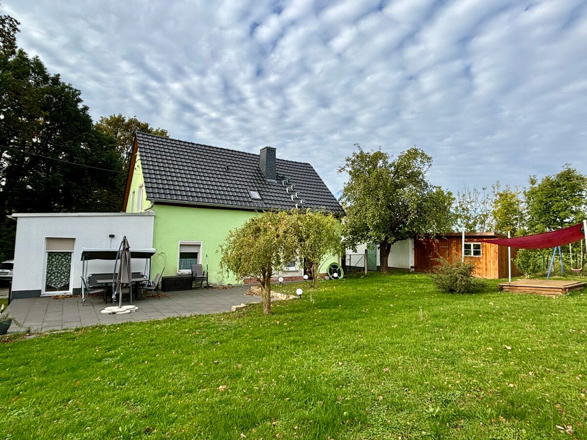 Einfamilienhaus zum Kauf 229.000 € 4 Zimmer 135 m²<br/>Wohnfläche 1.970 m²<br/>Grundstück Kleinradmeritz Löbau / Kleinradmeritz 02708