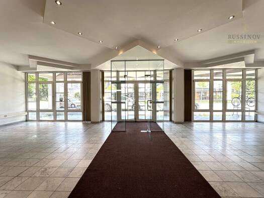 Laden zur Miete 3.350 € 10 Zimmer 115,3 m² Verkaufsfläche Seebach-Wasenboden Villach 9500