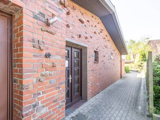 Mehrfamilienhaus zum Kauf 535.000 € 15 Zimmer 490 m² 1.511 m² Grundstück frei ab sofort Niebüll 25899