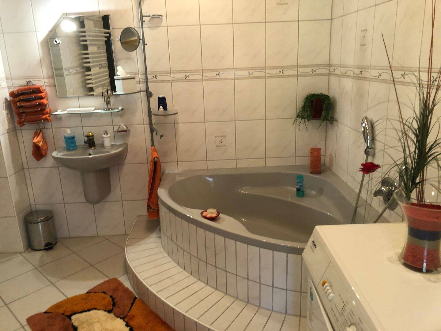 Immobilie in Bad Alexandersbad - Sie möchten ein Haus, aber keine Gartenarbeit! - Bild 4