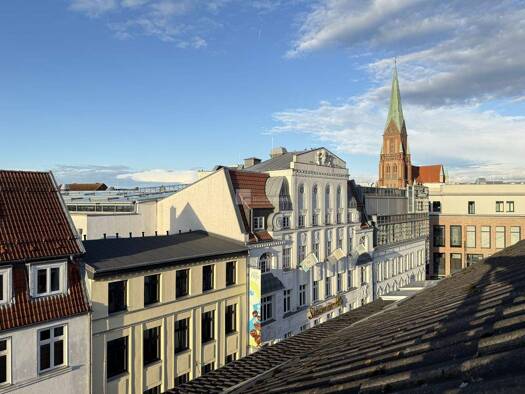 Wohnung zur Miete 600 € 2,5 Zimmer 70,5 m² EG frei ab sofort Altstadt Schwerin 19053