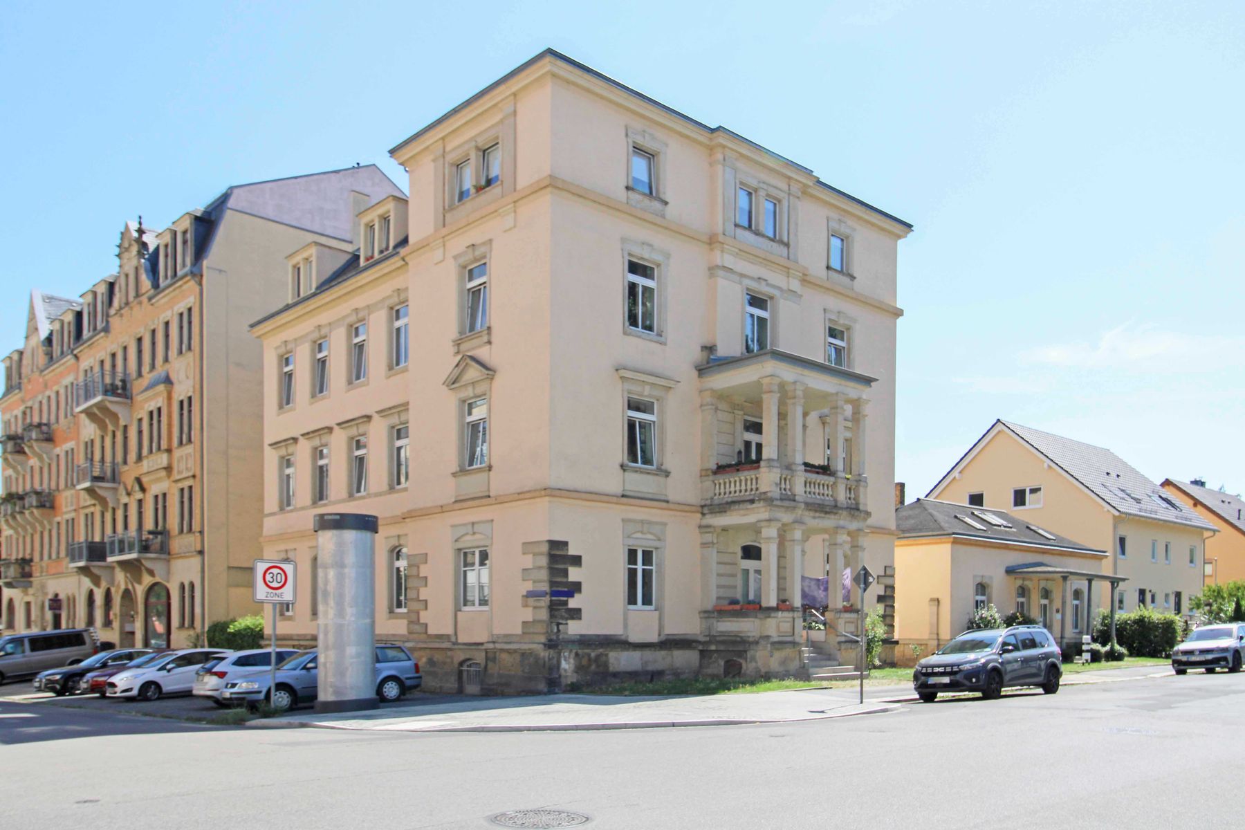 Wohn- und Geschäftshaus zum Kauf als Kapitalanlage geeignet 1.980.000 € 940 m²<br/>Fläche 878,2 m²<br/>Grundstück Striesen-West (Tittmannstr.) Dresden 01309