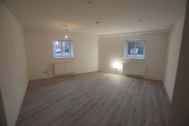 Wohnung zur Miete 625 € 2 Zimmer 83 m² Souterrain, UG frei ab sofort August-Bebel-Straße 33 Schelfstadt Schwerin 19055