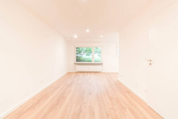 Wohnung zur Miete 476 € 1 Zimmer 30,5 m² frei ab 01.07.2025 Sebastianstraße 93a Niehl Köln-Niehl 50735