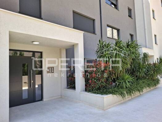 Wohnung zum Kauf - Erstbezug 547.745 € 4 Zimmer 99 m² EG Makarska 21300