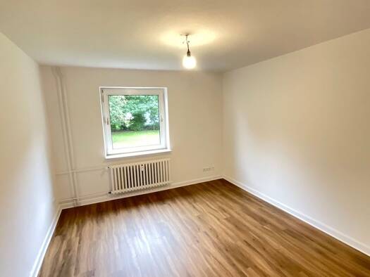 Wohnung zur Miete 449 € 1,5 Zimmer 44,3 m² 1. Geschoss frei ab sofort Danziger Straße 45 Wellingdorf Kiel 24148