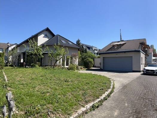 Einfamilienhaus zur Miete 1.990 € 6 Zimmer 281 m² 853 m² Grundstück frei ab sofort Fasanenhof Kassel 34125