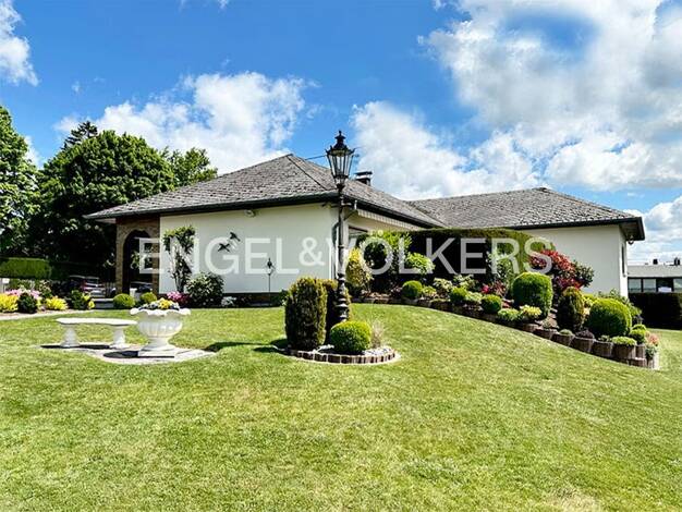 Einfamilienhaus zum Kauf 365.000 € 5 Zimmer 173 m² 1.294 m² Grundstück Höhn Höhn 56462
