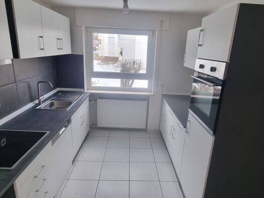 Wohnung zur Miete 800 € 3 Zimmer 80 m² Geschoss EG/3 frei ab sofort Schwenningen Villingen-Schwenningen 78056