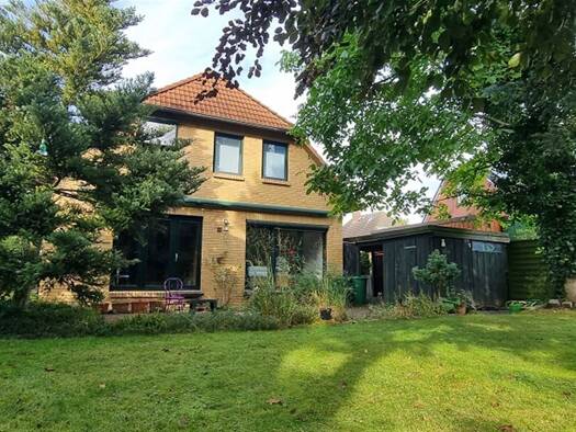 Einfamilienhaus zum Kauf 273.000 € 8 Zimmer 170 m² 592 m² Grundstück Neuendorf Wulkenzin 17039