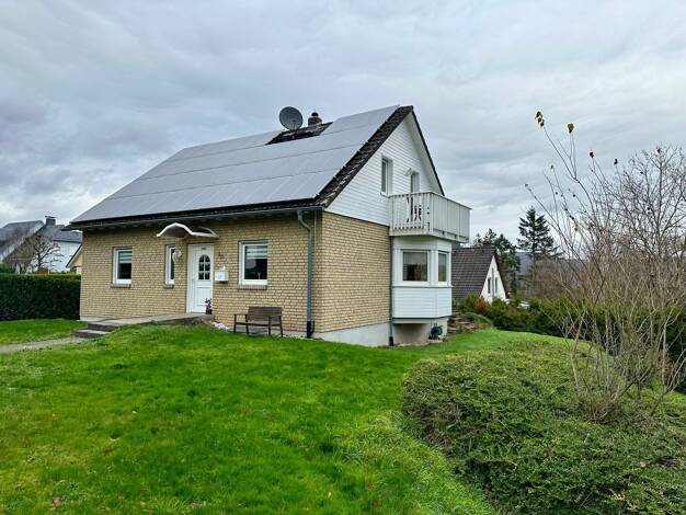 Haus zum Kauf 330.000 € 4 Zimmer 135,2 m² 776 m² Grundstück Barl Zell (Mosel) 56856