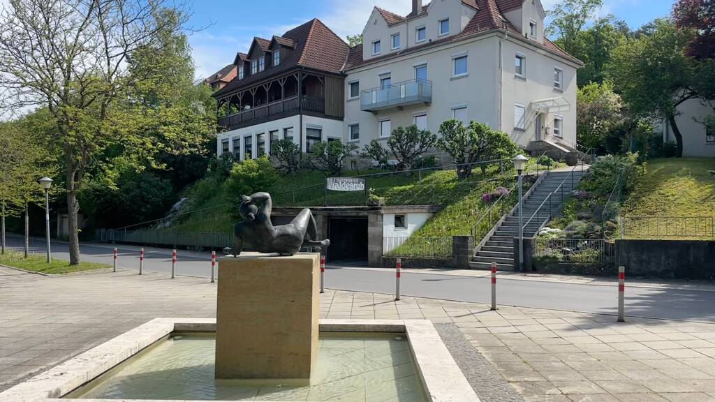 Haus zum Kauf 15 Zimmer 360 m² 860 m² Grundstück Mühlbach Bad Neustadt an der Saale 97616