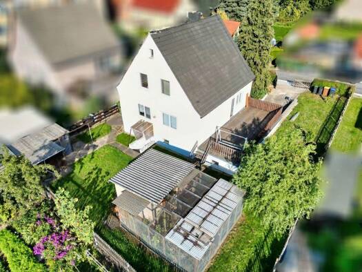 Einfamilienhaus zum Kauf 89.000 € 5 Zimmer 127 m² 580 m² Grundstück frei ab sofort Ringstrasse 10 Hochkirch 02627