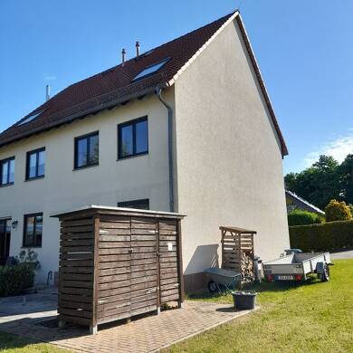Haus zum Kauf 239.000 € 126 m² 530 m² Grundstück frei ab sofort Bergstraße 5 Neumark Neumark 08496