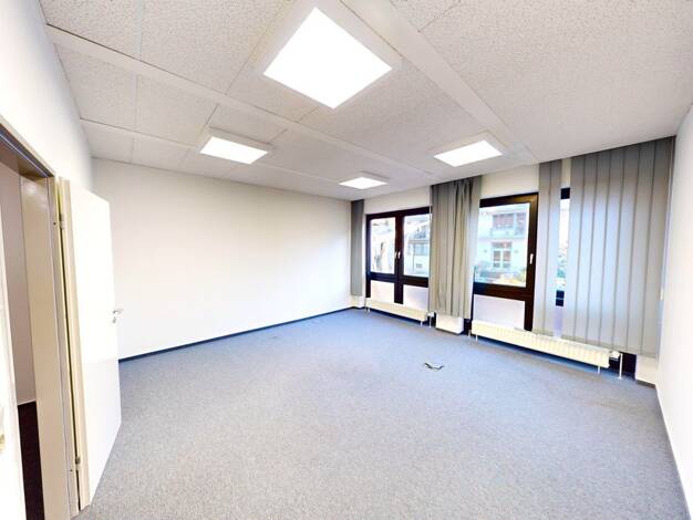 Bürofläche zur Miete provisionsfrei 900 € 38 m² Bürofläche Hans-Henny-Jahnn-Weg Uhlenhorst Hamburg 22085