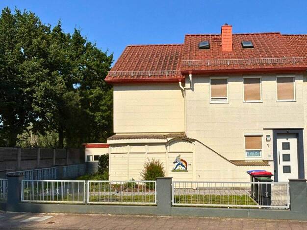 Doppelhaushälfte zum Kauf 249.000 € 6 Zimmer 136 m² 241 m² Grundstück Innenstadt Hameln 31785