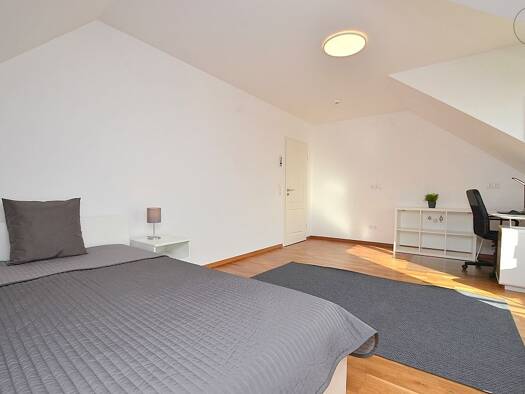 WG-Zimmer zur Miete Wohnen auf Zeit 755 € 25 m² 5. Geschoss frei ab sofort Würzburg 97080