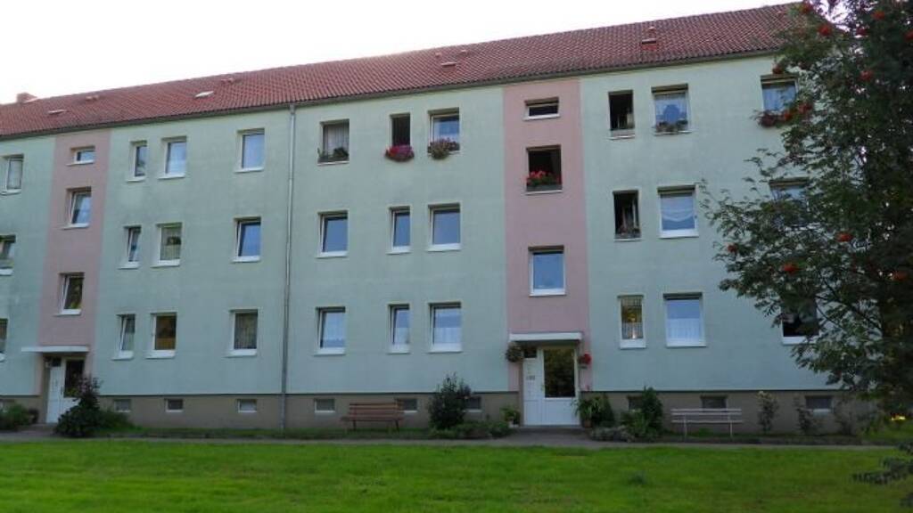 Wohnung zur Miete 345 € 3 Zimmer 57,8 m² Reinsberger Straße 10 Hirschfeld Reinsberg 09634