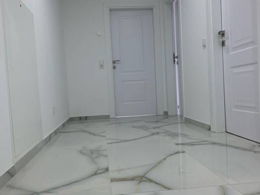 Wohnung zur Miete 1.300 € 4 Zimmer 107 m² Geschoss 3/3 frei ab sofort Mülheim Mülheim-Kärlich 56218