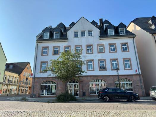 Wohnung zur Miete 450 € 2 Zimmer 63 m² 3. Geschoss Bismarckstraße 2 a Rochlitz Rochlitz 09306