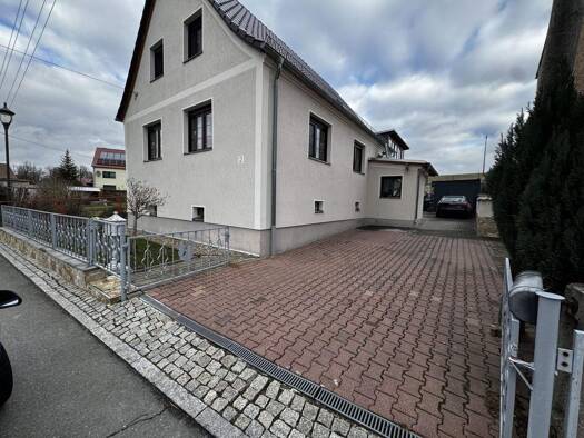 Einfamilienhaus zum Kauf 165.000 € 5 Zimmer 97 m² 470 m² Grundstück Staucha Stauchitz 01594