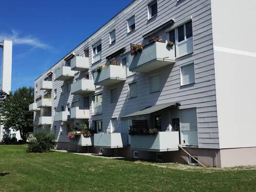 Wohnung zur Miete 800 € 3 Zimmer 87 m² Geschoss 1/4 frei ab sofort Burghausen Burghausen 84489