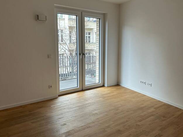 Wohnung zur Miete 1.443 € 2 Zimmer 52,7 m² 5. Geschoss frei ab sofort Boxhagener Straße 76a Friedrichshain Berlin 10245