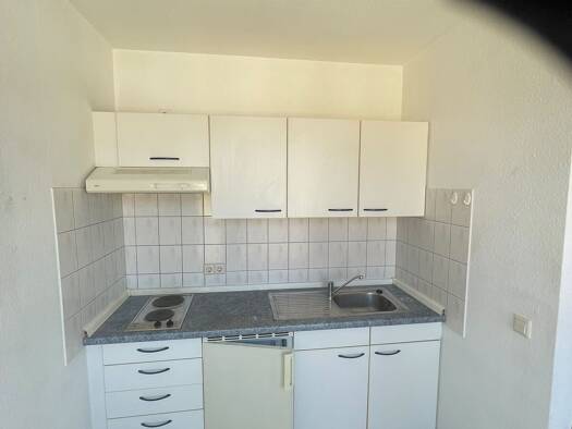 Wohnung zur Miete 330 € 1 Zimmer 30,3 m² Geschoss 4/5 frei ab 01.11.2026 Stadtfeld Ost Magdeburg 39108