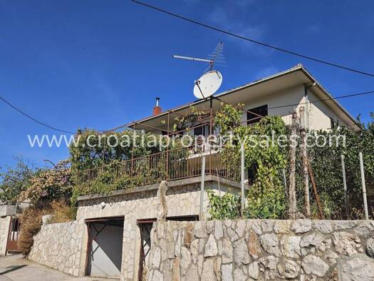 Einfamilienhaus zum Kauf 480.000 € 11 Zimmer 320 m² 543 m² Grundstück Hvar 21450
