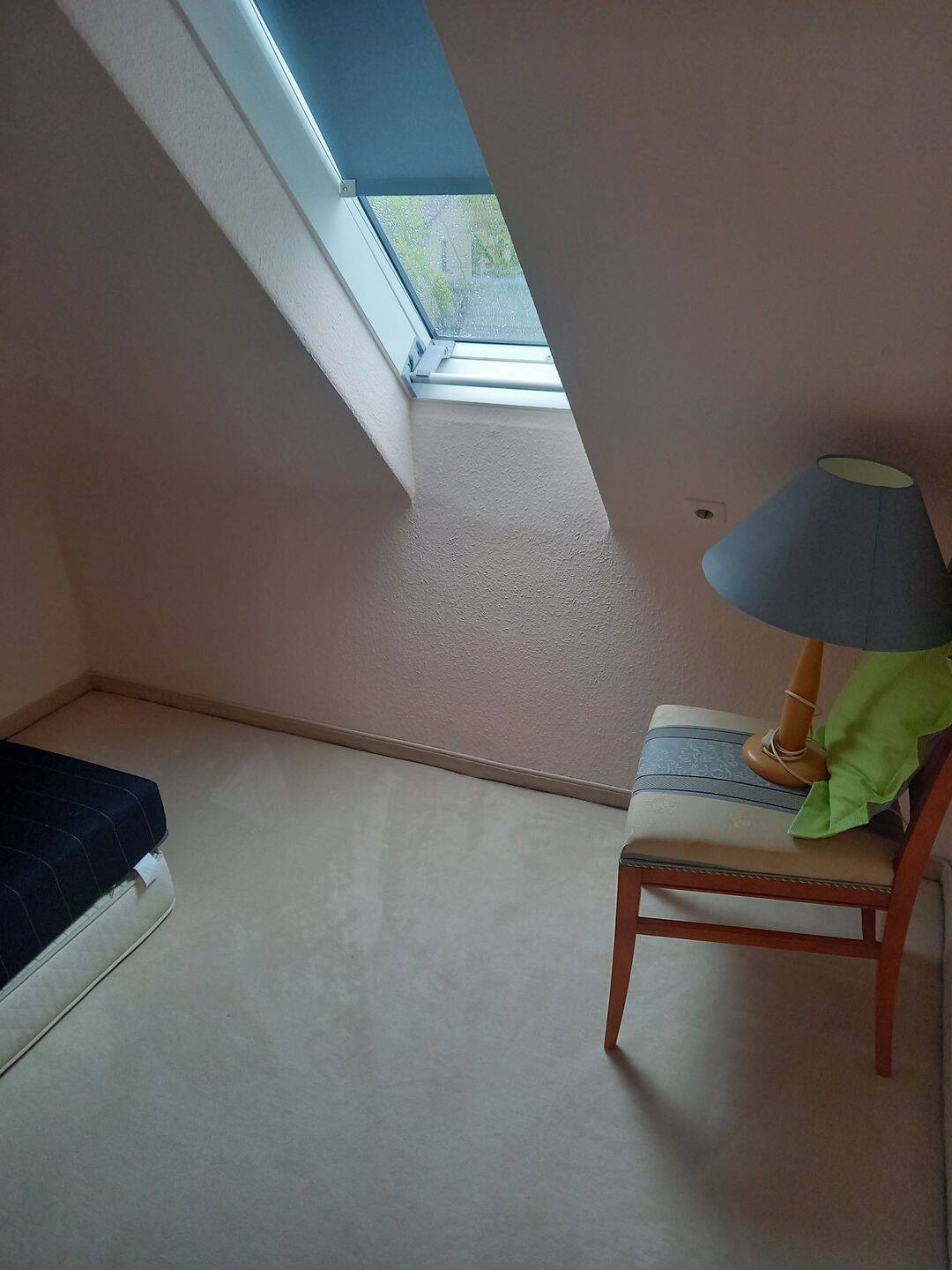 2 Zimmer Single Dachgeschoß Wohnung teilmöbliert in Jugendstilvilla in Behringersdorf – Schwaig bei Nürnberg – Vorschaubild 4