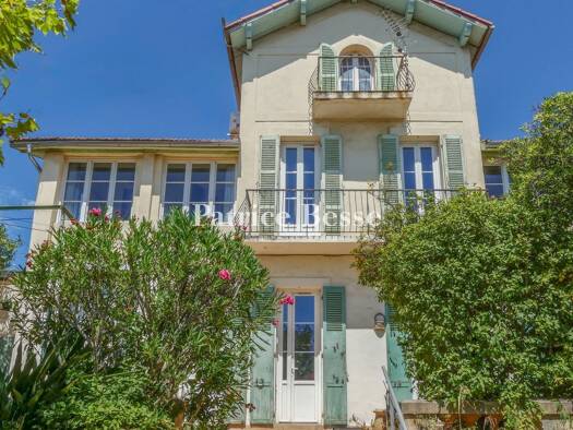 Haus zum Kauf 989.000 € 6 Zimmer 205 m² 790 m² Grundstück Cathedrale Toulon 83000