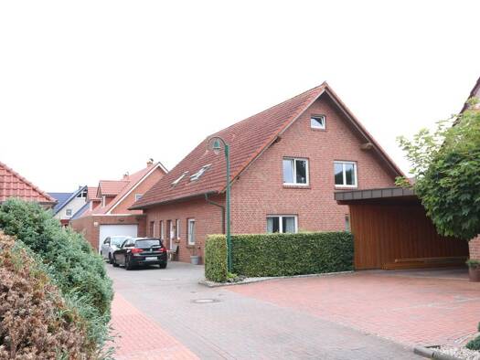 Einfamilienhaus zum Kauf 367.000 € 9 Zimmer 222,2 m² 932 m² Grundstück Cappeln Cappeln (Oldenburg) 49692