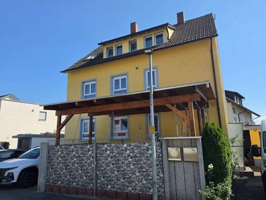 Mehrfamilienhaus zum Kauf als Kapitalanlage geeignet 675.000 € 9 Zimmer 201 m² 434 m² Grundstück Rielasingen Rielasingen-Worblingen 78239