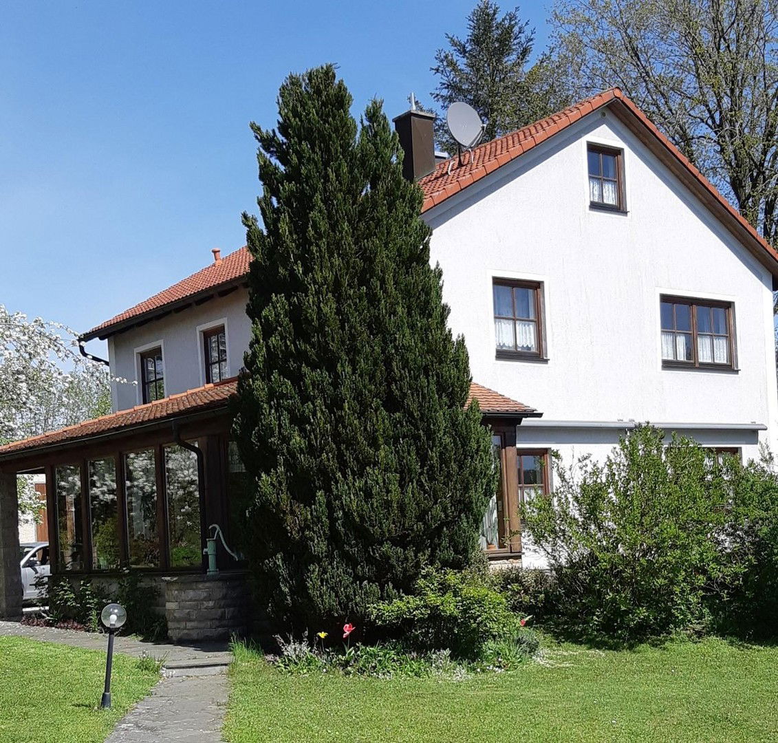 Einfamilienhaus zum Kauf provisionsfrei 479.000 € 7 Zimmer 209 m²<br/>Wohnfläche 1.840 m²<br/>Grundstück Schmalwiesen Weißenburg 91781