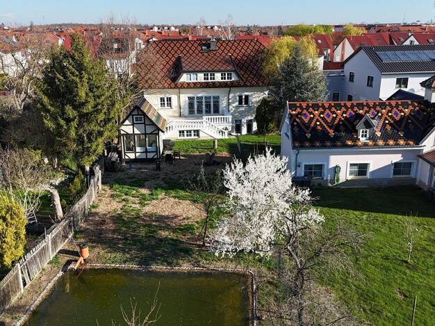Mehrfamilienhaus zum Kauf provisionsfrei 1.200.000 € 11 Zimmer 500 m² 980 m² Grundstück Markkleeberg 04416