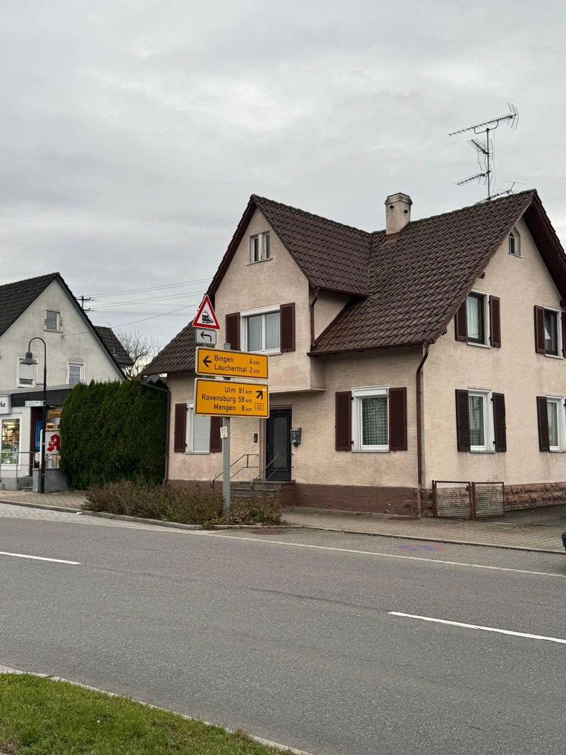 Einfamilienhaus zur Miete 1.200 € 7 Zimmer 170 m²<br/>Wohnfläche 600 m²<br/>Grundstück Bahnhofstraße 9 Sigmaringendorf Sigmaringendorf 72517