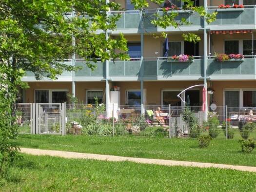 Wohnung zur Miete 415 € 2 Zimmer 69,2 m² EG frei ab sofort Lusan Gera 07549
