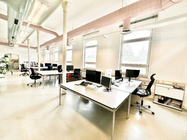 Bürofläche zur Miete provisionsfrei 250 € 4 m² Bürofläche Postwiesenstraße Untertürkheim Untertürkheim 70327