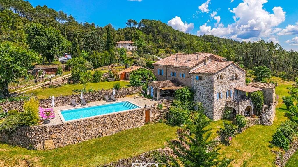 Haus zum Kauf 895.000 € 300 m² 15.452 m² Grundstück Les Vans 07140