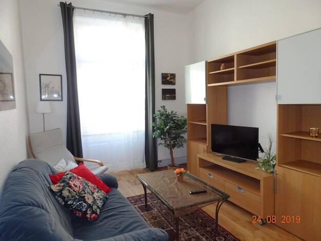 Wohnung zur Miete 950 € 2 Zimmer 54 m² 1. Geschoss frei ab 01.09.2026 Klappergasse 11 Sachsenhausen Frankfurt am Main 60594
