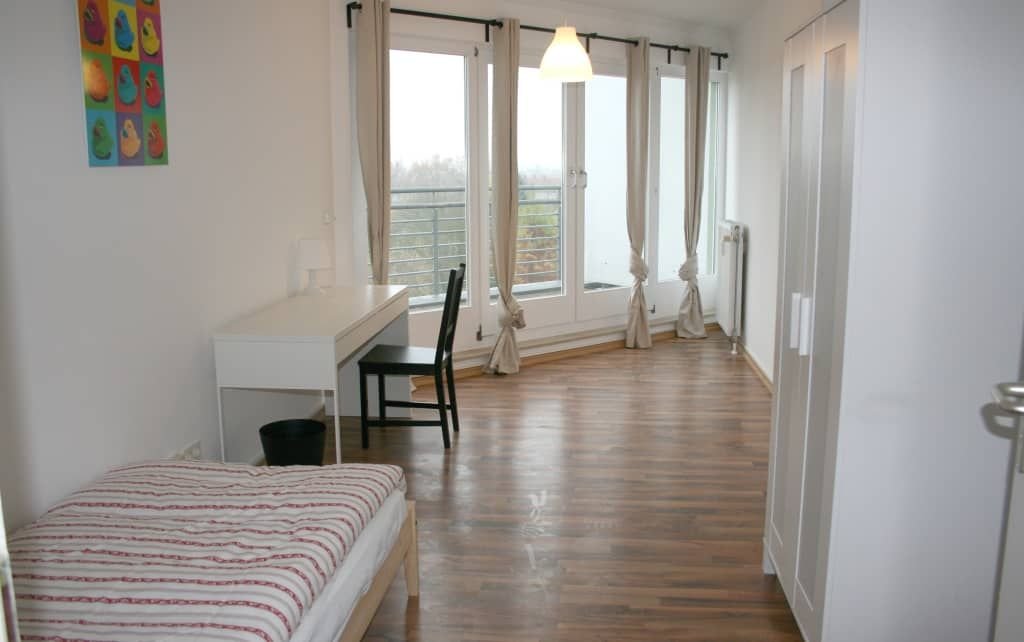 Wohnung zur Miete Wohnen auf Zeit 715 € 6 Zimmer 12 m²<br/>Wohnfläche 23.01.2025<br/>Verfügbarkeit Eisenacher Str. 19 Mariendorf Berlin 12109