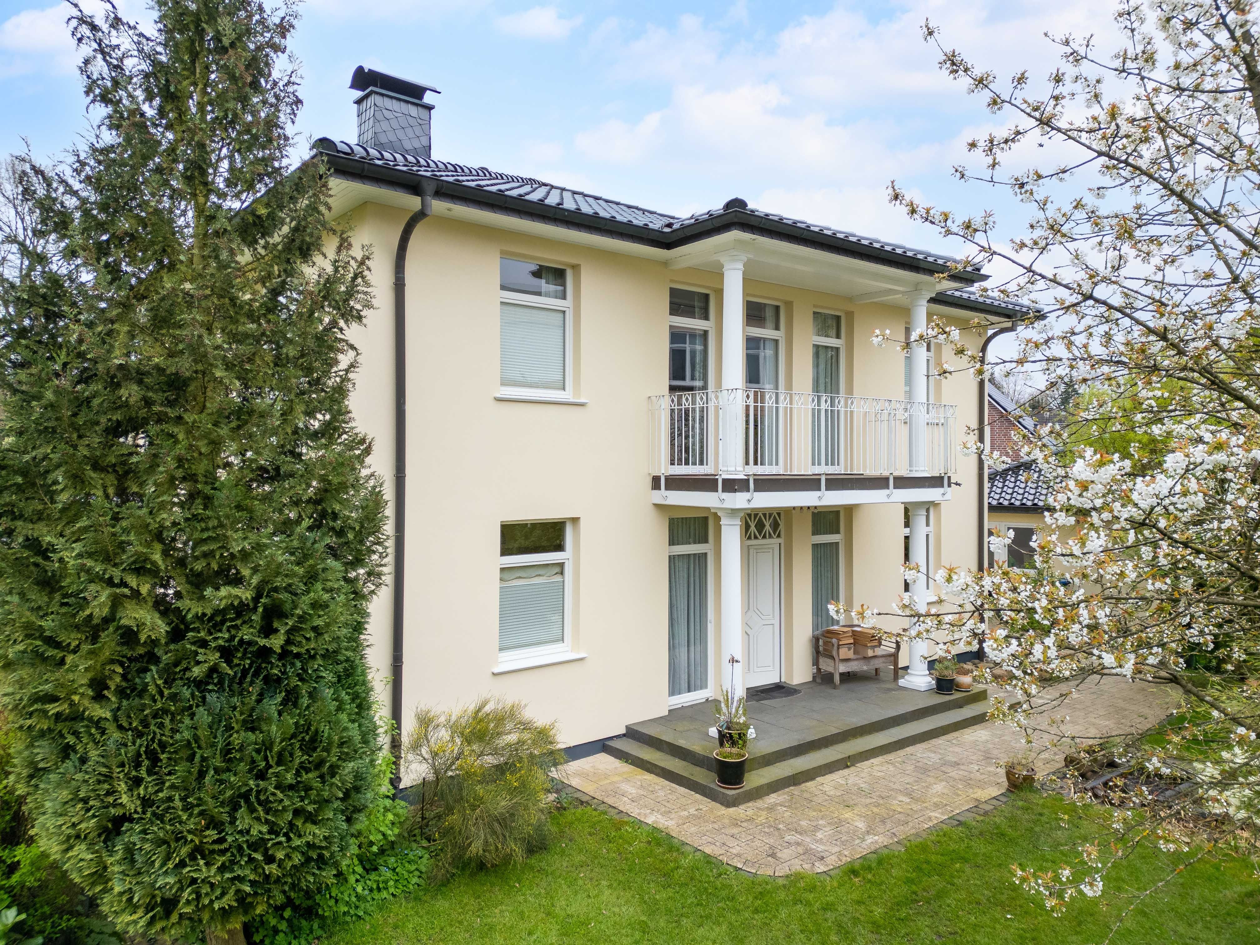 Einfamilienhaus zum Kauf 1.540.000 € 10 Zimmer 266 m²<br/>Wohnfläche 740 m²<br/>Grundstück Volksdorf Hamburg 22359