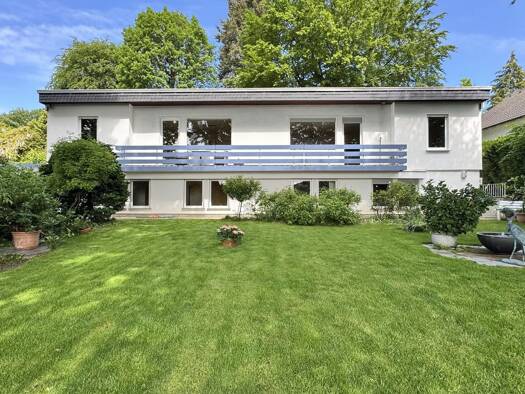 Mehrfamilienhaus zum Kauf 1.599.000 € 9 Zimmer 272 m² 1.055 m² Grundstück Neuenhain Bad Soden 65812