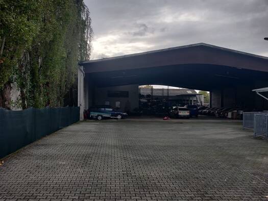 Grundstück zur Miete provisionsfrei 2.400 € 300 m² Grundstück frei ab sofort Bockenheim Frankfurt am Main 60386